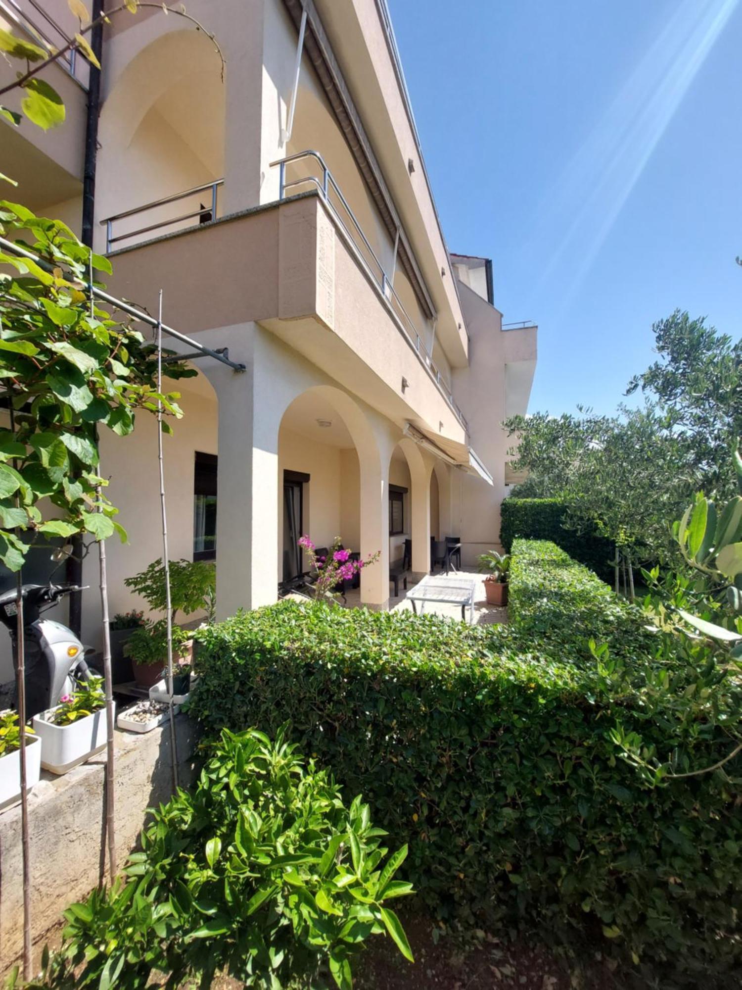 Apartmani Paradiso Krk Town Exterior foto
